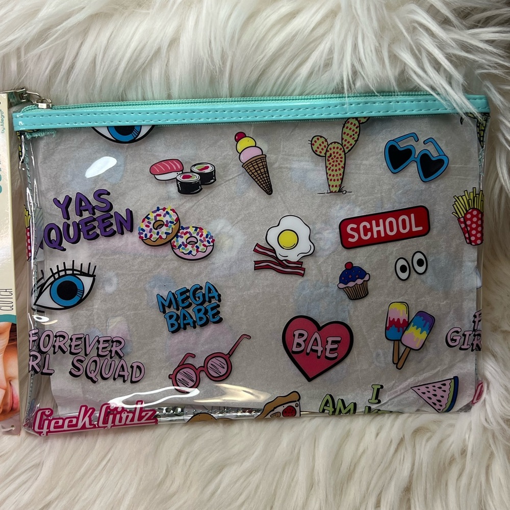 NWT Clear Zipper Organizer Sassy Pouch Pencil Case Beauty Bag Clutch